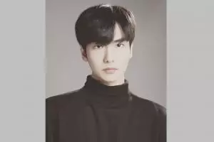 Aktor Lee Ji-han 'Produce 101' korban meninggal dunia tragedi Itaewon