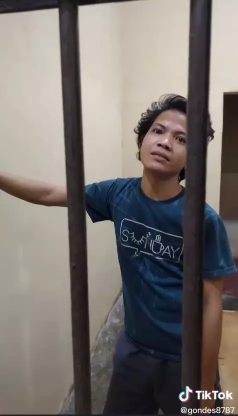 Tahanan tempel foto anak Berbagai sumber Tahanan tempel foto anak Berbagai sumber