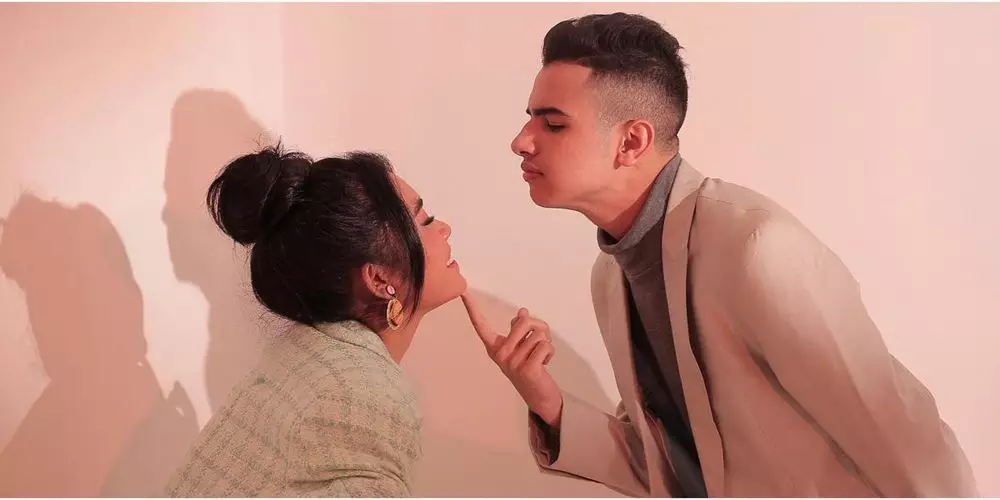 11 Potret mesra Alifa Lubis dan kekasih, teman satu sekolah © 2022 brilio.net 11 Potret mesra Alifa Lubis dan kekasih, teman satu sekolah © 2022 brilio.net