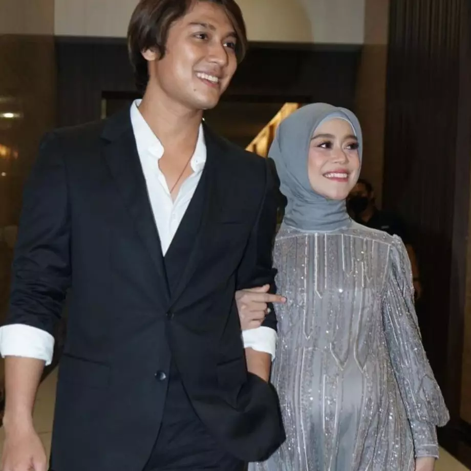 Dikabarkan Bangkrut, keluarga Rizky Billar dan Lesty beri penjelasan