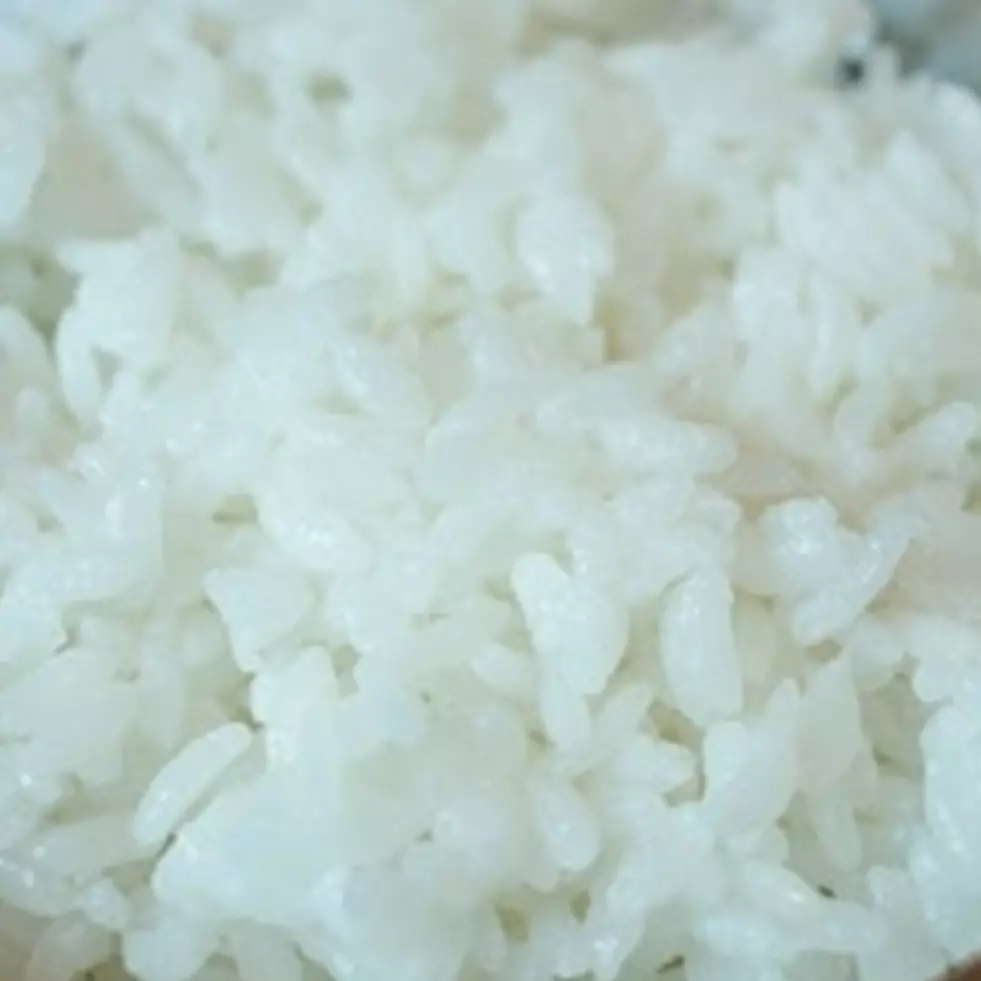 Cuma pakai cabai kering, ini trik hilangkan aroma gosong pada nasi