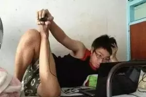 13 Potret random orang mager tapi harus beraktivitas, nyeleneh abis