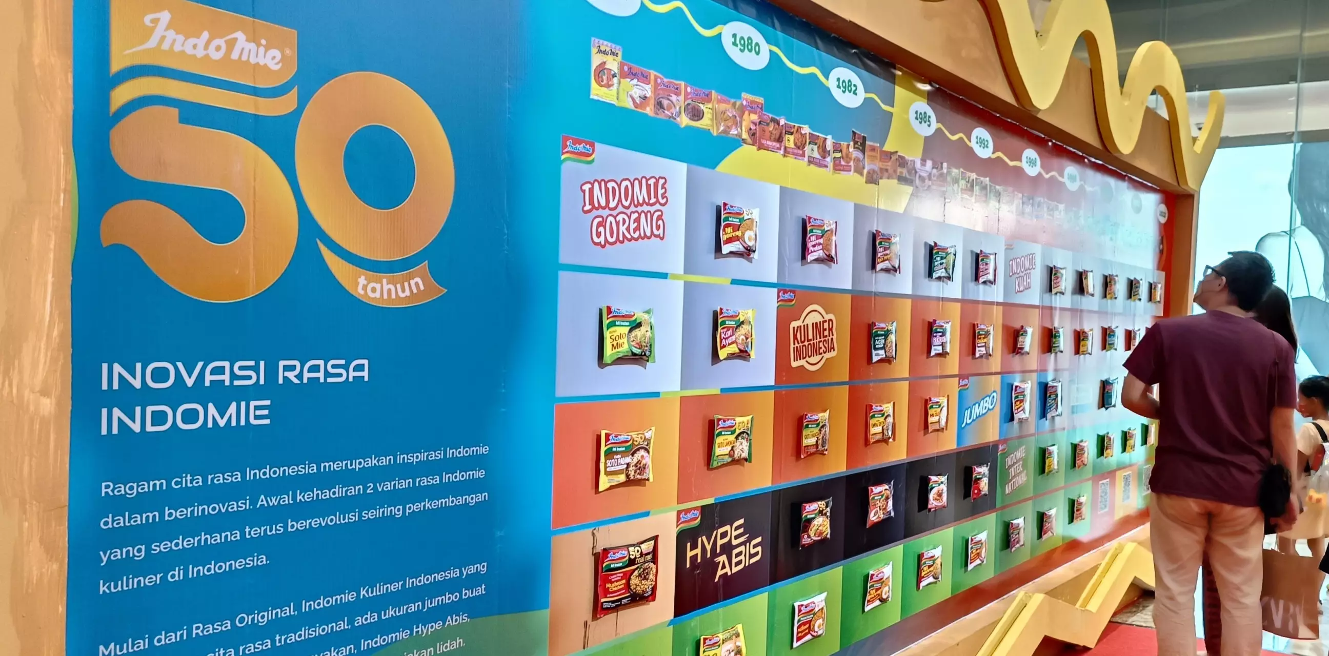 Rayakan separuh abad, mie instan ini gelar acara seru Kolaboramie