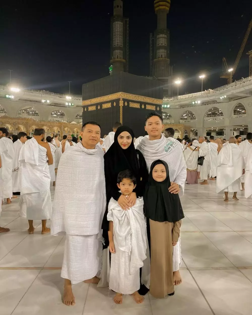 Ashanty diminta fotokan ibu-ibu © Instagram