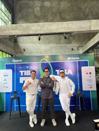 Tiba-Tiba Tenis © Vindes Tiba-Tiba Tenis © Vindes