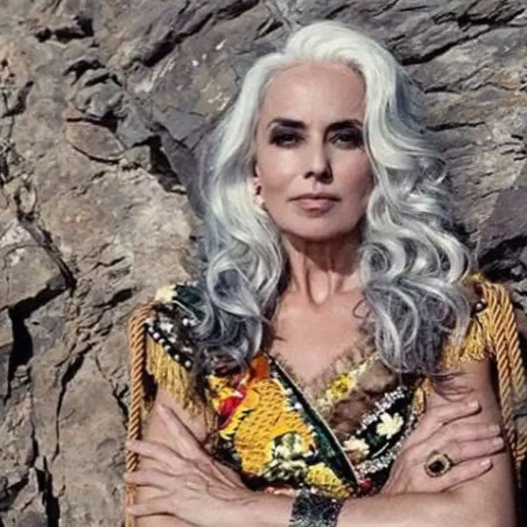 11 Pesona Carmen Dell'Orefice, supermodel tertua berusia 91 tahun