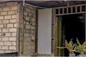 Berdinding batako, 9 potret rumah ini punya interior cantik nan cozy