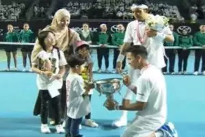 Desta kalah tanding tenis, Raffi dan Vincent lakukan hal menyentuh