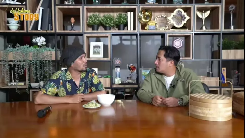 cerita hidup ustaz hanan attaki © 2022 brilio.net cerita hidup ustaz hanan attaki © 2022 brilio.net