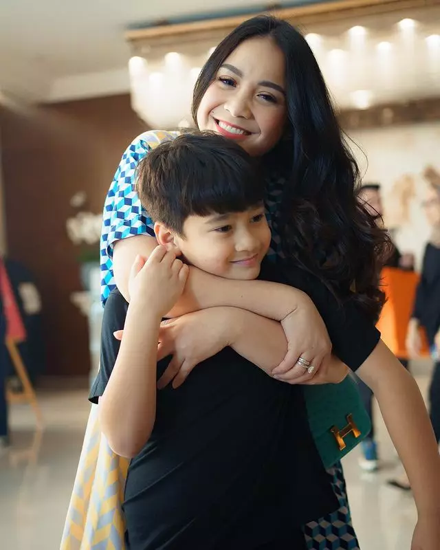 seleb jadi guru TK © berbagai sumber