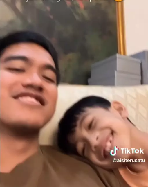 ucapan singkat jan ethes untuk kaesang jadi sorotan © berbagai sumber