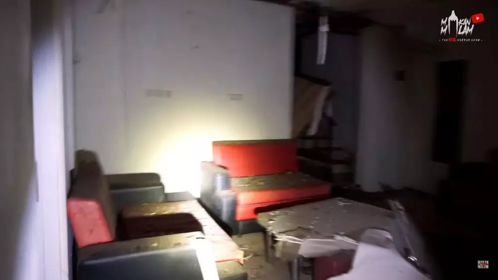 penampakan rumah chelsea olivia di bandung © YouTube penampakan rumah chelsea olivia di bandung © YouTube