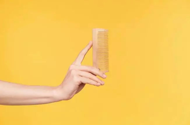 Tips pakai hair dryer agar rambut tidak rusak freepik.com Tips pakai hair dryer agar rambut tidak rusak freepik.com