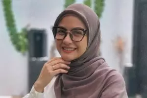 Kembali bintangi sinetron, 11 potret terkini Revalina S Temat yang jadi ibu 2 anak dan tetap stylish