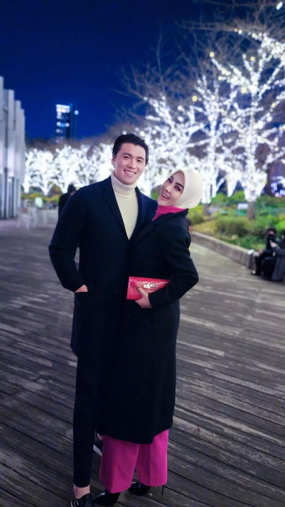 syahrini unggah momen manis bareng reino © instagram