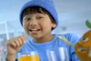 Bocah di iklan minuman kemasan kini jadi komedian, intip 11 potret terbarunya