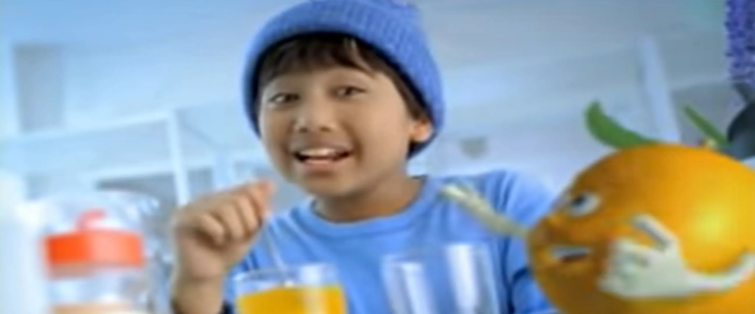 Bocah di iklan minuman kemasan kini jadi komedian, intip 11 potret terbarunya