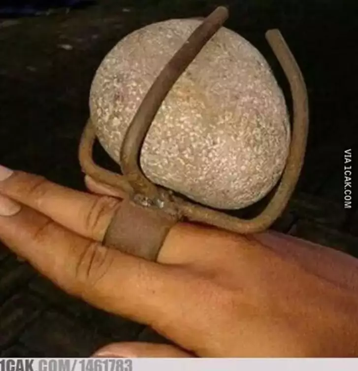 Cincin nyeleneh Berbagai sumber