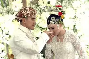 Gunakan adat Yogyakarta, 13 momen akad nikah Kaesang dan Erina Gudono ini sakral banget