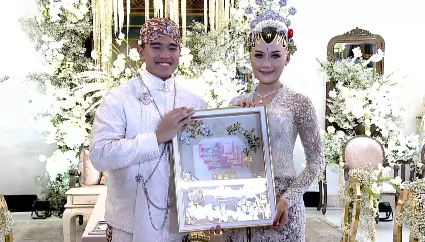 mahar Kaesang untuk Erina Gudono © berbagai sumber mahar Kaesang untuk Erina Gudono © berbagai sumber