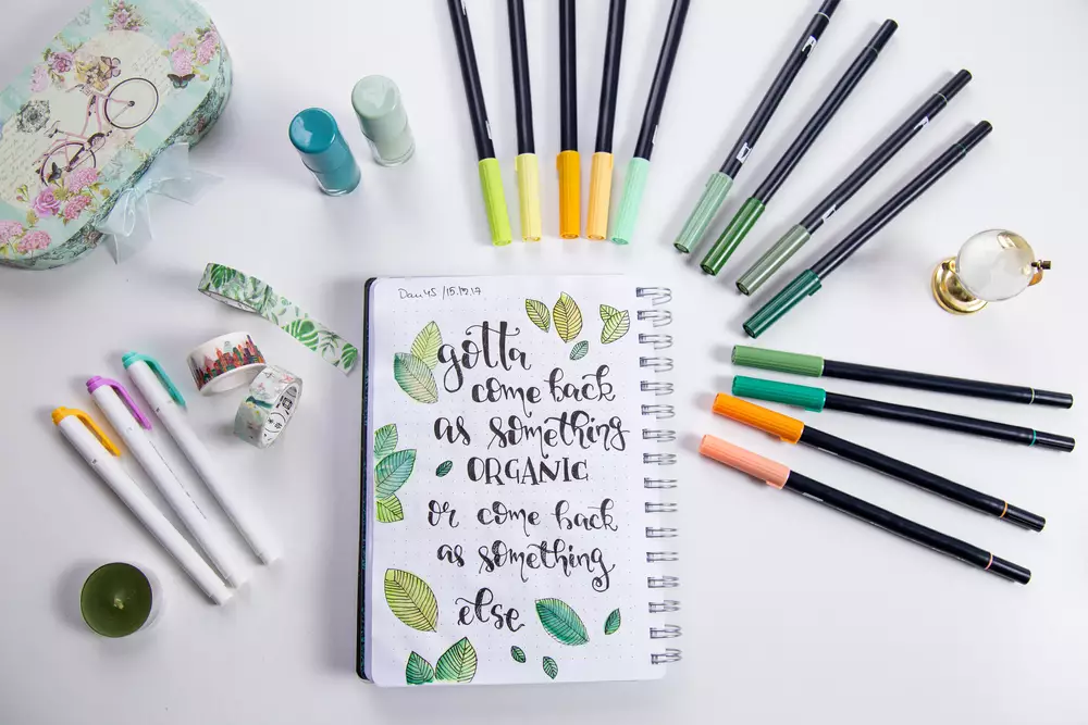 cara mudah hasilkan cuan dengan corat-coret © 2022 brilio.net cara mudah hasilkan cuan dengan corat-coret © 2022 brilio.net