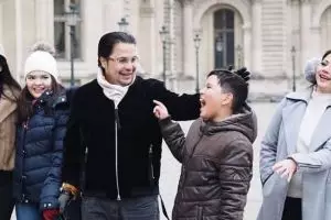 Cut Keke butuh 5 tahun untuk akur dengan istri pertama sang suami, intip 13 potret kedekatannya