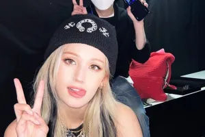 Punya wajah glowing, ini 4 tips Jeon So-mi memilih skincare yang bikin kulit cerah bersinar