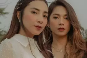 Bak pinang dibelah dua, ini 9 bukti kemiripan Dinda Kirana dan Nadya Shakira