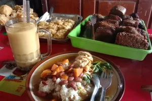 Sop Senerek Bu Atmo, kuliner khas Magelang yang melegenda sejak 1960-an