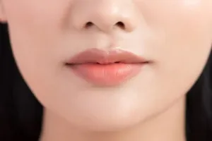 Tips simpel bikin douyin lips agar bibir tampak memesona, cuma 2 langkah