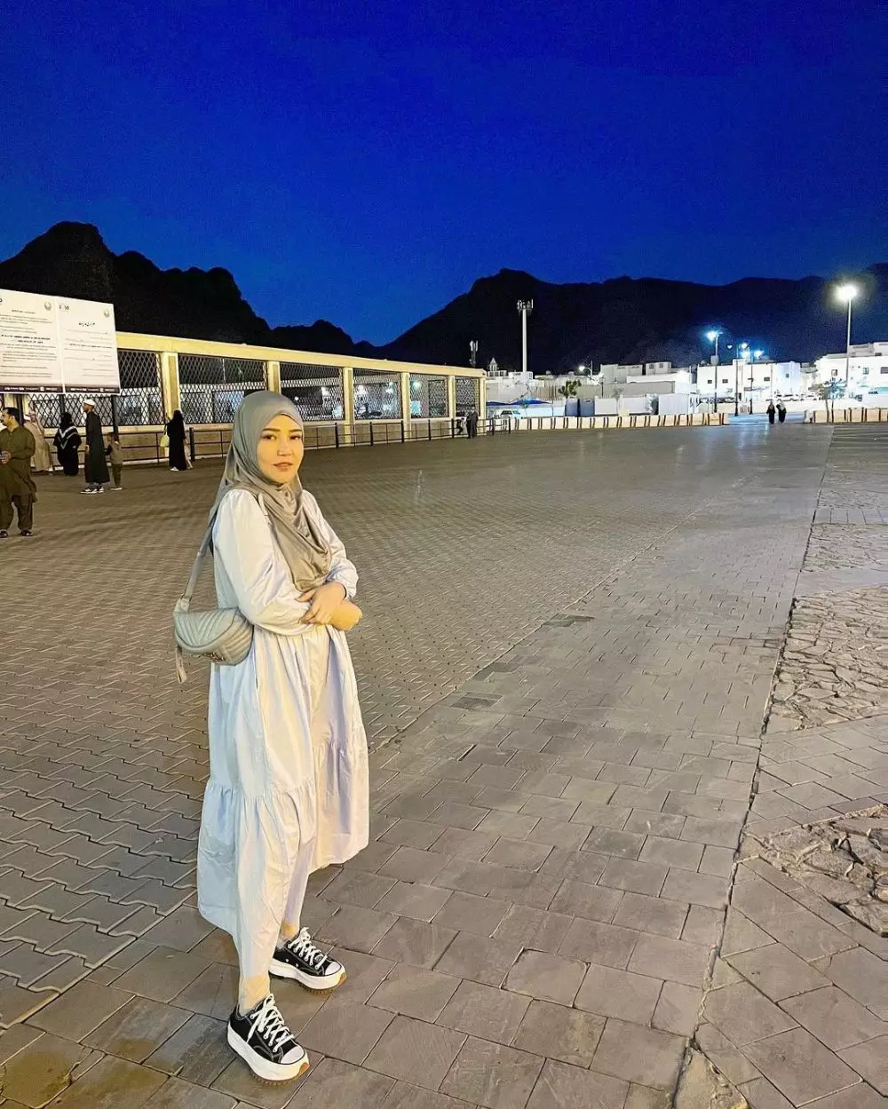 Kronologi Via Vallen stop jatah bulanan adik © 2022 Instagram  Kronologi Via Vallen stop jatah bulanan adik © 2022 Instagram