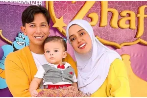 Kue ulang tahun 11 anak seleb bertema princess Disney, desainnya kece bikin nggak tega makan