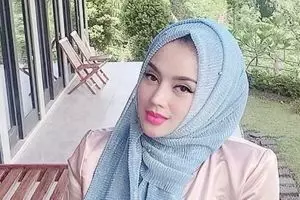 Mantan istri Wakil Bupati Indramayu Lucky Hakim kini jadi pengusaha, intip 11 potretnya