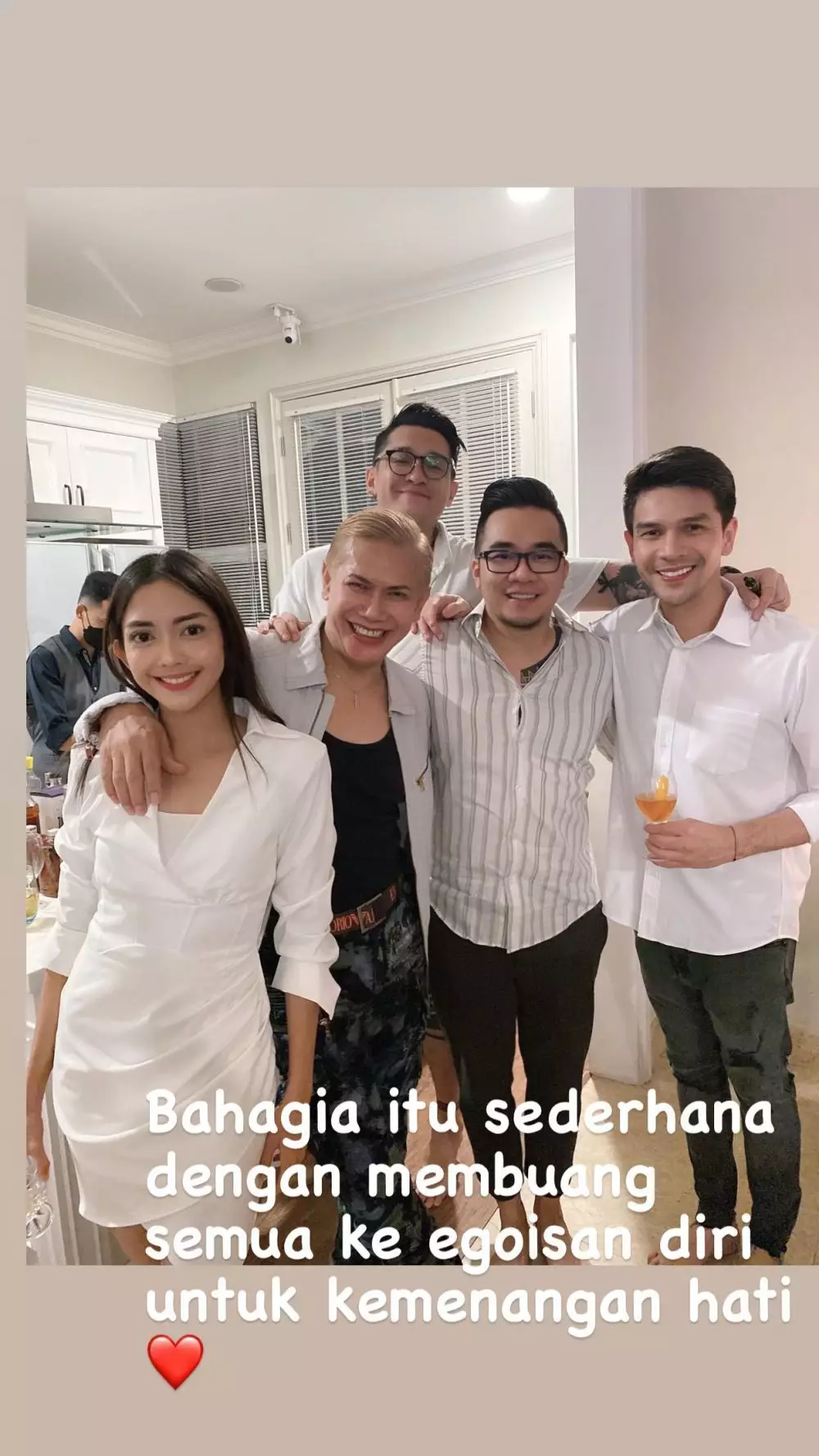 Ririn di kelab malam bareng Ijonk © Instagram