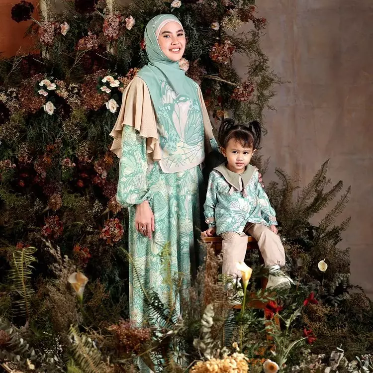 Potret Kartika Putri bareng Khalisa © berbagai sumber