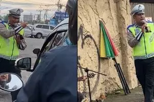 Cara polisi pantau ketertiban lalu lintas ini unik pol, duet nyanyi bareng pengamen