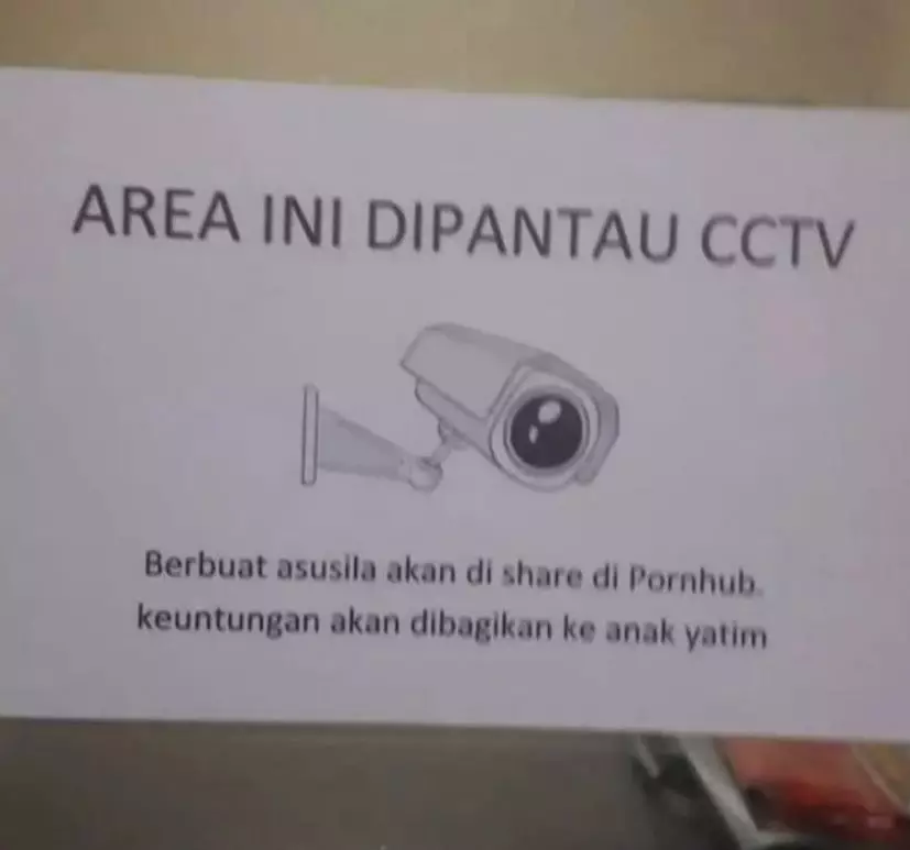 peringatan di tempat umum absurd © berbagai sumber
