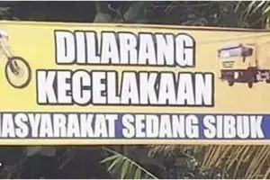 13 Peringatan di tempat umum ini absurd banget, bikin melongo lihatnya
