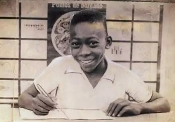 Mengenang Pele legenda Brasil © 2022 brilio.net Mengenang Pele legenda Brasil © 2022 brilio.net