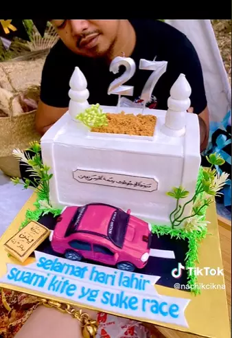 kue ulang tahun bentuk kuburan © 2023 brilio.net