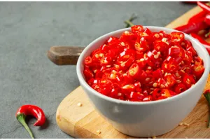 Tanpa bahan tambahan, ini 5 cara menghilangkan rasa pedas pada cabai