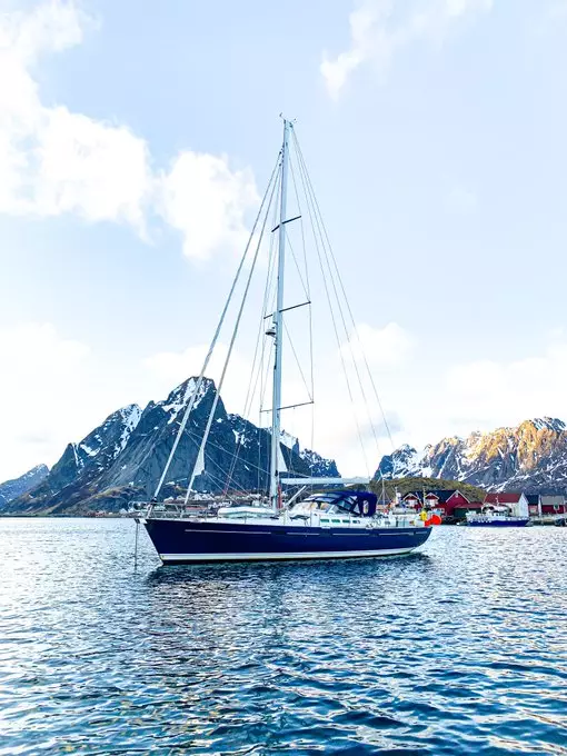 cerita pengalaman tinggal diatas laut lima tahun Twitter