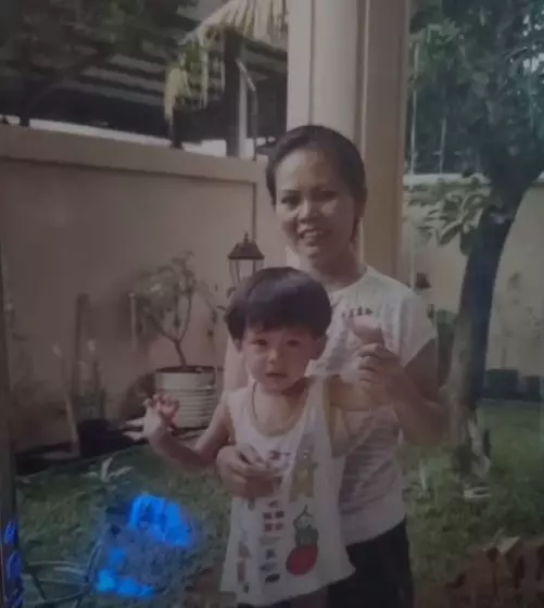 potret lawas ibu tiko © YouTube