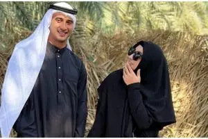 11 Potret terbaru Margin Wieheerm istri Ali Syakieb, dipuji kian cantik kenakan hijab