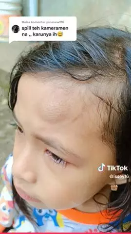 bocah main lato-lato yang berujung apes © 2022 TikTok bocah main lato-lato yang berujung apes © 2022 TikTok
