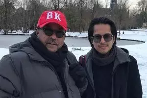 Berkah keluarga punya rumah produksi, 11 potret Raka Widyarma anak angkat Rano Karno jadi CEO Karnos