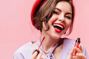 Bisa dicoba, begini cara mudah membuat liptint di rumah hanya pakai 2 bahan alami