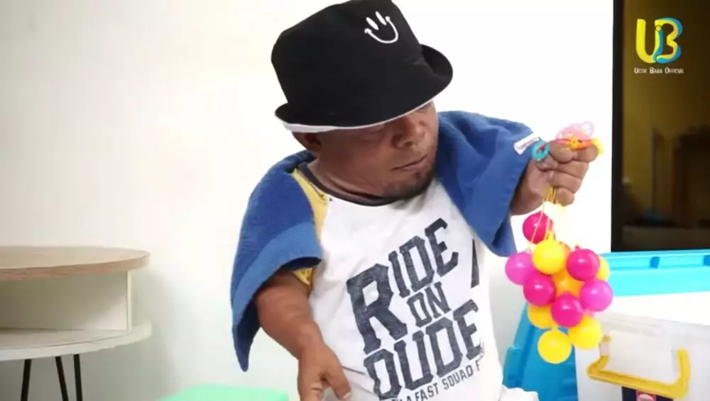 Ucok Baba jualan lato-lato © 2023 brilio.net