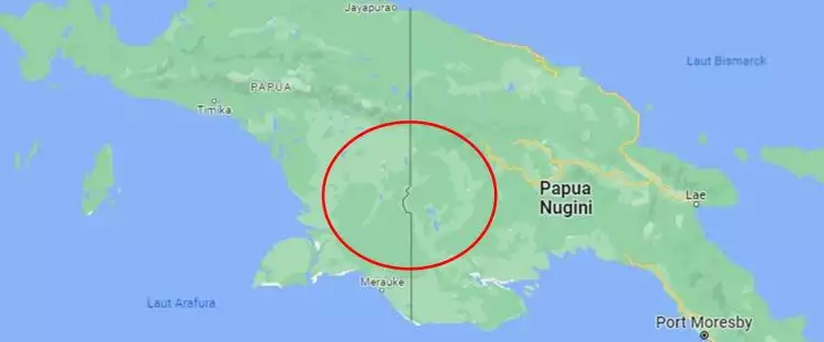 Garis lengkung di perbatasan Papua Nugini & Indonesia ini rupanya punya kisah seram di baliknya