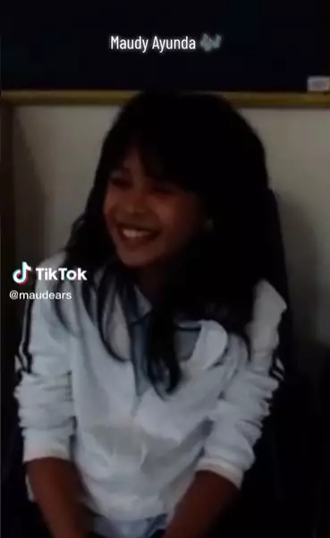 Potret masa kecil Maudy Ayunda © 2022 TikTok